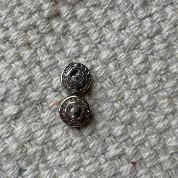 Halo earrings with Swarovski crystal - Picture 4 of 5